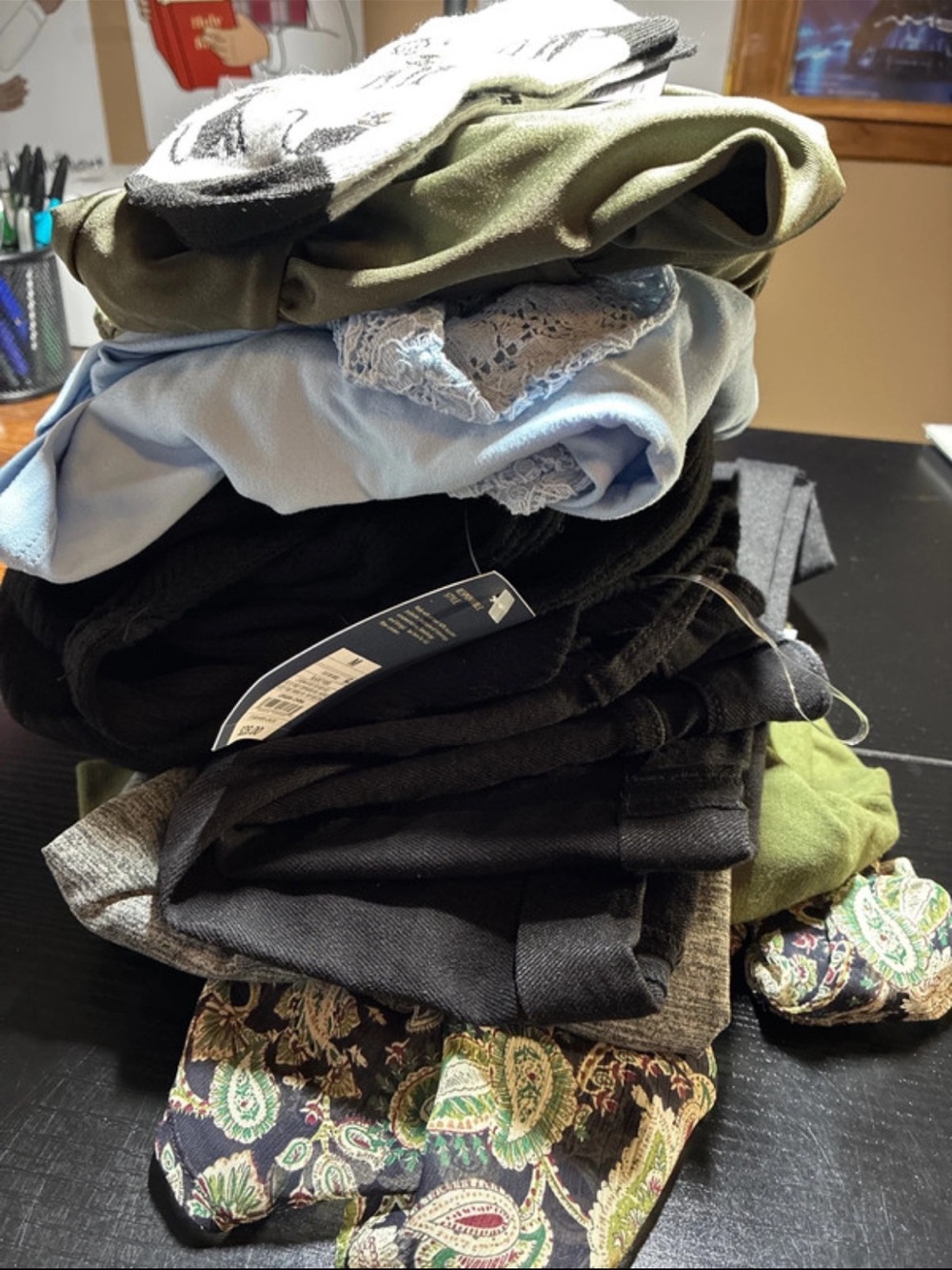 Bundle of 8 NWT women’s clothes perfect for resale
